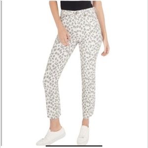 Abercrombie & Fitch White Gray Leopard Mom Jeans Size 4. Waist is 27.